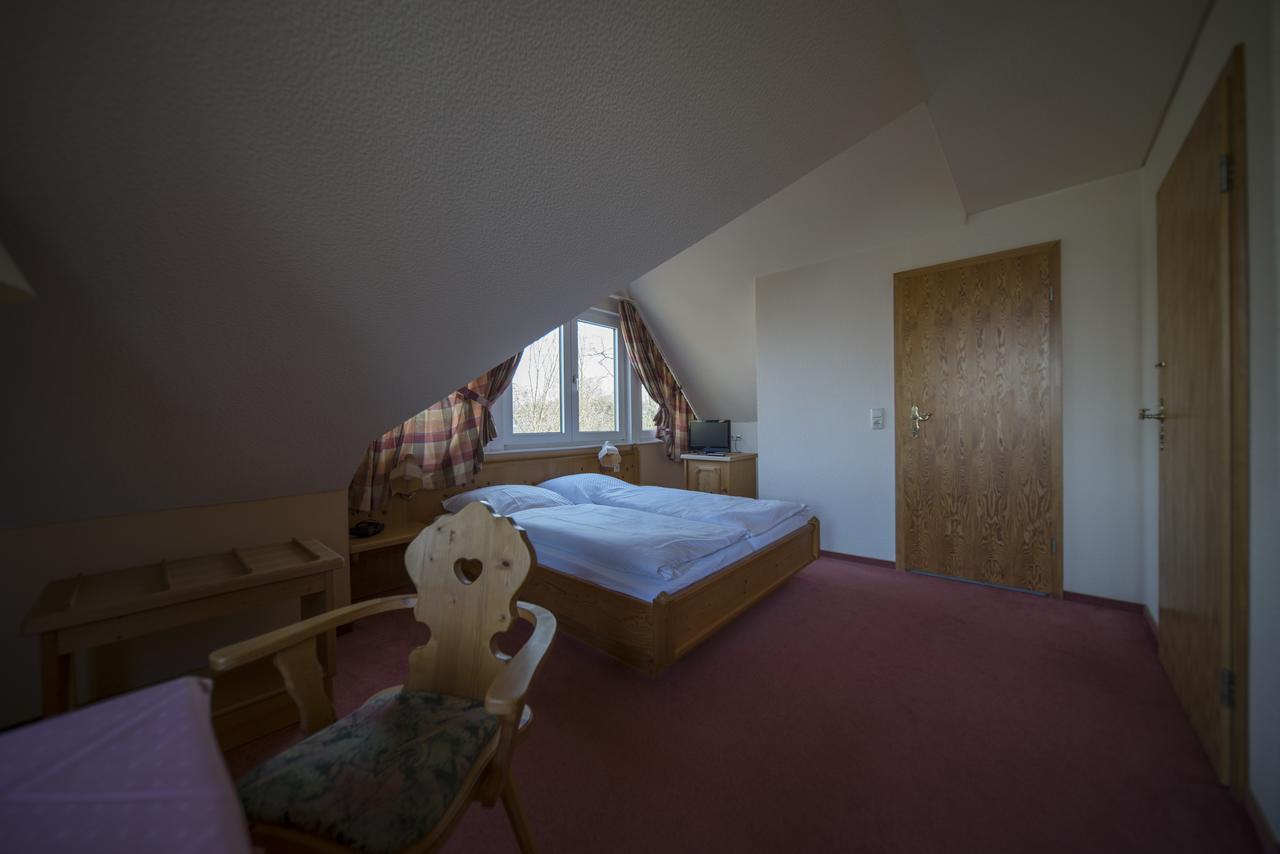 Gasthaus Zum Frohsinn Bosau Экстерьер фото